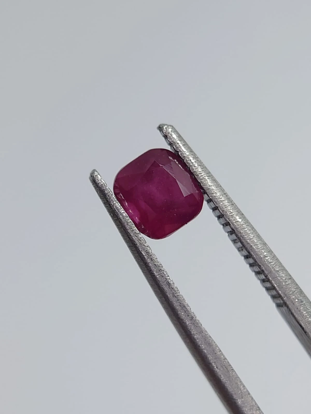 0.86ct Natural Umbalite Garnet from Malawi — view 5